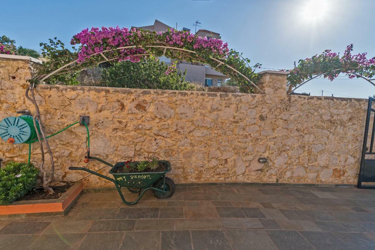 Araucaria Villa Аципопуло Экстерьер фото